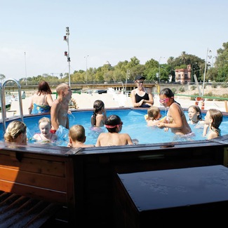 Piscine à bord