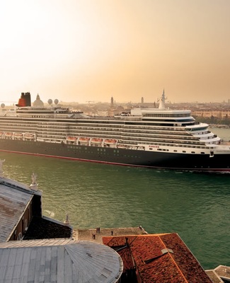 Image Queen Elizabeth 44