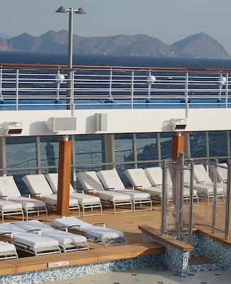 Image Seven Seas Voyager 2