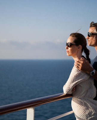 Couple Azamara Quest