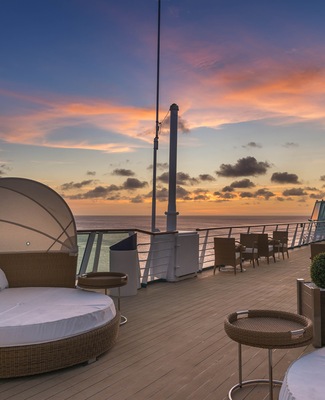Terrace Pullmantur