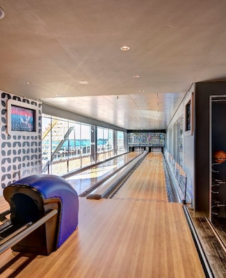 Bowling