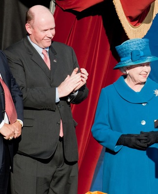 Image Queen Elizabeth 27