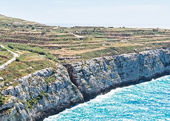 Fomm irRiħ Bay
