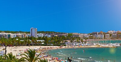 Route de Barcelone aux plages infinies de la Costa Daurada