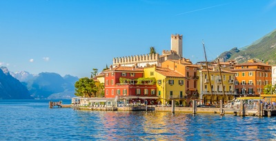 Route par les Lacs idylliques du Nord, de Milan à Vérone