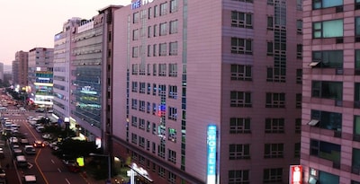 The Hotel Yeong Jong