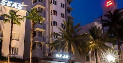 Marseilles Beachfront Hotel