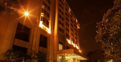 The Metropolitan Hotel and Spa New Delhi