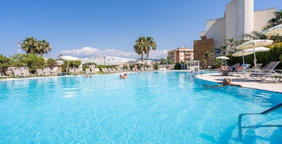 Capo Peloro Resort - Adults Only