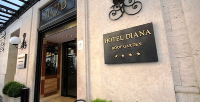 Hotel Diana Roof Garden