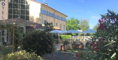 Logis Hôtel Et Restaurant Ludik