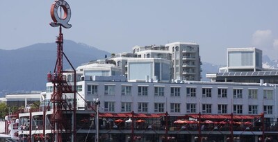 Lonsdale Quay Hotel
