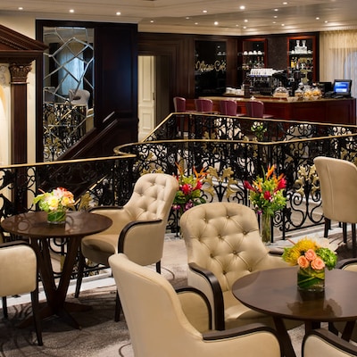 Bar Azamara