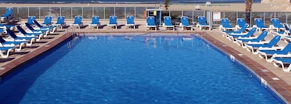 Golden Donaire Beach
