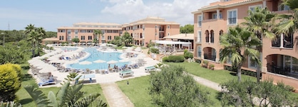 Grupotel Macarella Suites & Spa