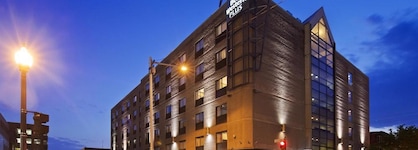 Best Western Plus City Centre Centre-Ville