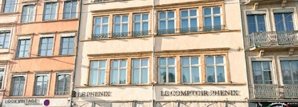 Le Phenix Hotel