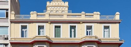 Delphi Art Hotel