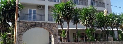 Angela Hotel & Apartments