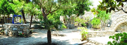 Kamari Hotel