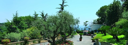 Nastro Azzurro Resort