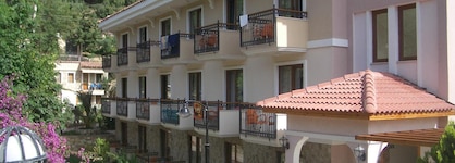 Perdikia Beach Hotel