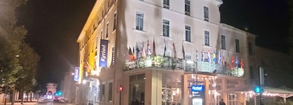 Kyriad Orange Centre
