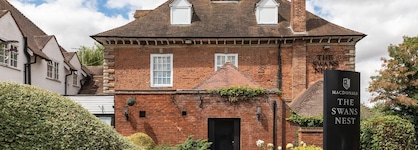 The Swans Nest Hotel