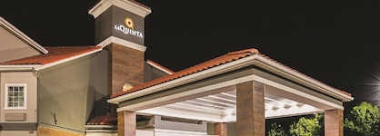 La Quinta Inn & Suites By Wyndham Fort Worth North
