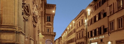 Hotel De La Ville