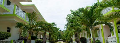 Fun Holiday Beach Resort