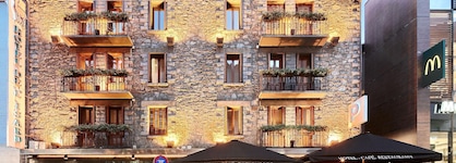 Hotel De L'isard