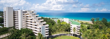 Pullman Phuket Karon Beach Resort