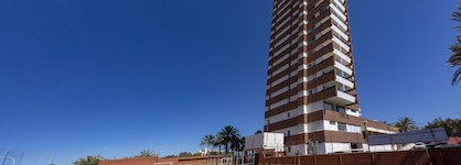 Apartamentos Corona Roja
