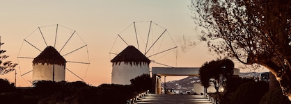 Mykonos Theoxenia