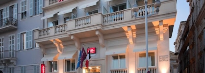 Mercure Nice Marche Aux Fleurs