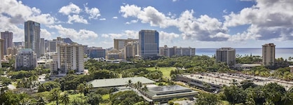 DoubleTree by Hilton Hotel Alana - Waikiki Beach