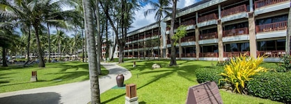 Katathani Phuket Beach Resort