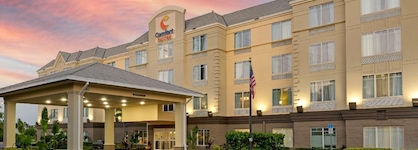 Comfort Suites Near Universal Orlando Resort