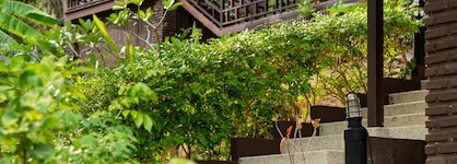 Baan Krating Phuket Resort