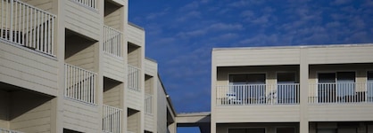 Sailport Waterfront Suites