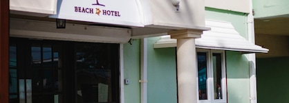 Coconut Court Beach Hotel