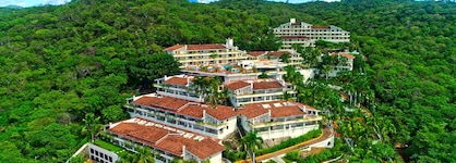 Park Royal Beach Huatulco – All Inclusive