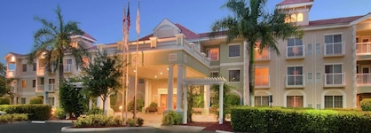 Doubletree Suites By Hilton Hotel Naples