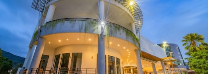 Deevana Plaza Phuket Patong