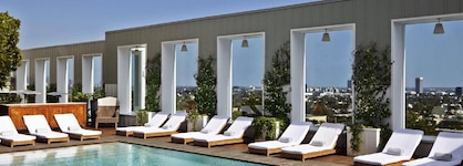 The Valorian Los Angeles, Curio Collection By Hilton