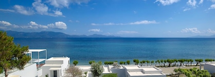 Dimitra Beach Hotel & Suites