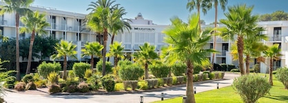 Mouratoglou Hotel & Resort