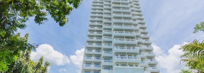 Waterfront Suites Phuket By Centara